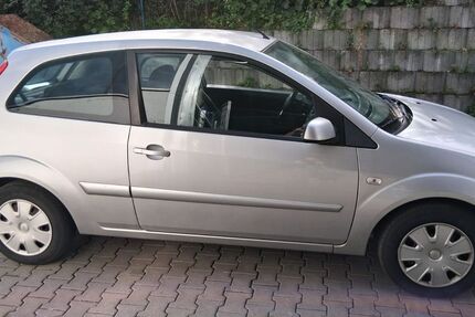 Ford Fiesta 268.000 km 1.400 &euro; Gehlert 57627
