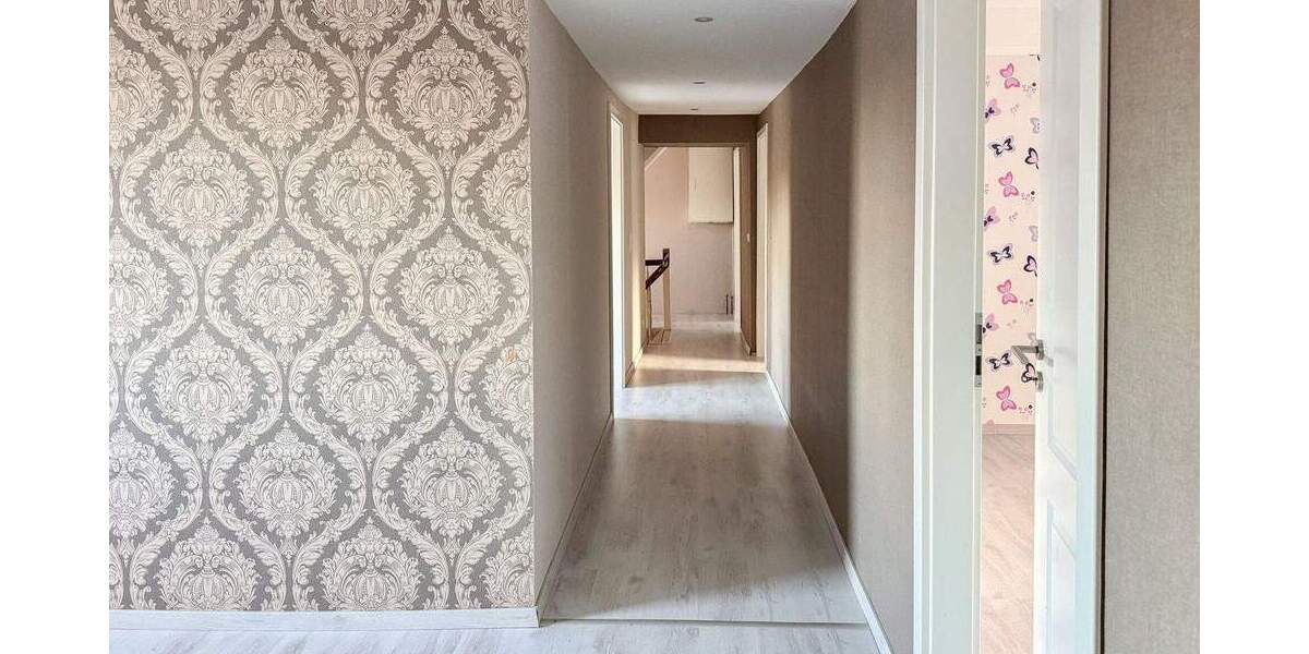 Einfamilienhaus Marzhausen - 9 Zimmer, 266 m&sup2;, 250.000&euro; | Angebot:25691935