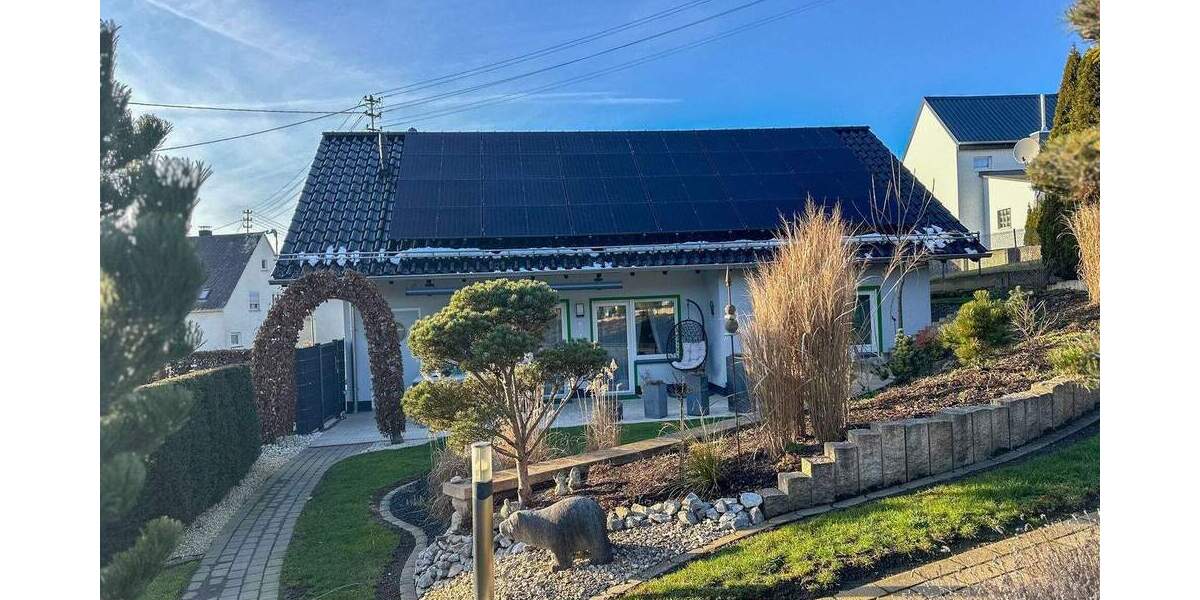 Einfamilienhaus Betzdorf-Gebhardshain VG Gebhardshain VG - 9 Zimmer, 182 m&sup2;, 399.000&euro; | Angebot:25776438