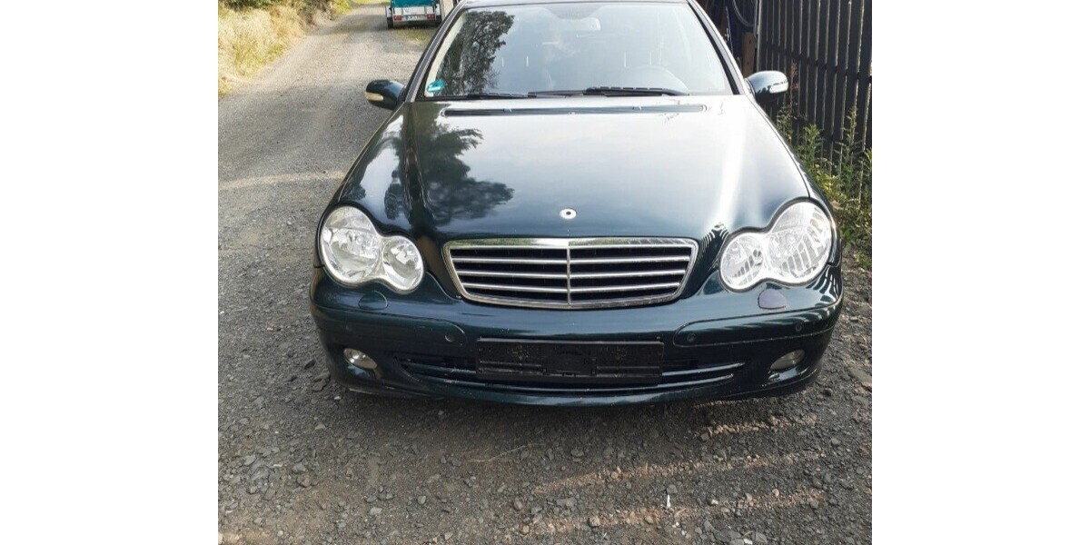 Mercedes-Benz c-180 232.323 km 2.200 &euro; Eschenburg 35713