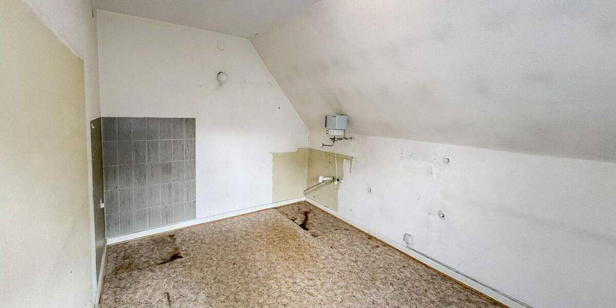 Einfamilienhaus Wissen - 5 Zimmer, 130 m&sup2;, 195.000&euro; | Angebot:25691929