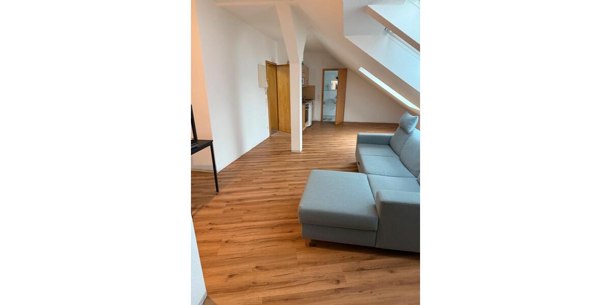 Dachgeschoßwohnung Siegen Dillnhütten - 1 Zimmer, 50 m&sup2;, 560&euro; | Angebot:26532662