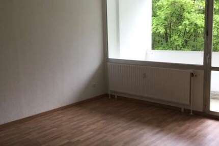 Wohnung Kreuztal - 3 Zimmer, 74 m&sup2;, 419&euro; | Angebot:25818585