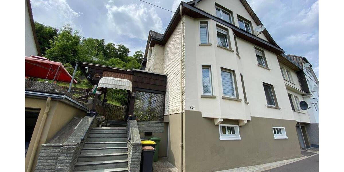 Mehrfamilienhaus, Wohnhaus Lennestadt Altenhundem - 1 Zimmer, 235 m&sup2;, 215.000&euro; | Angebot:25682536