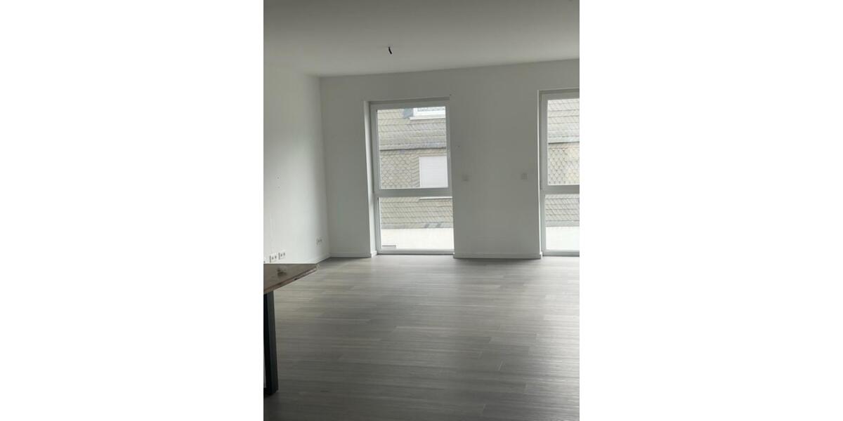 Etagenwohnung Netphen - 3 Zimmer, 125 m&sup2;, 1.410&euro; | Angebot:25718759