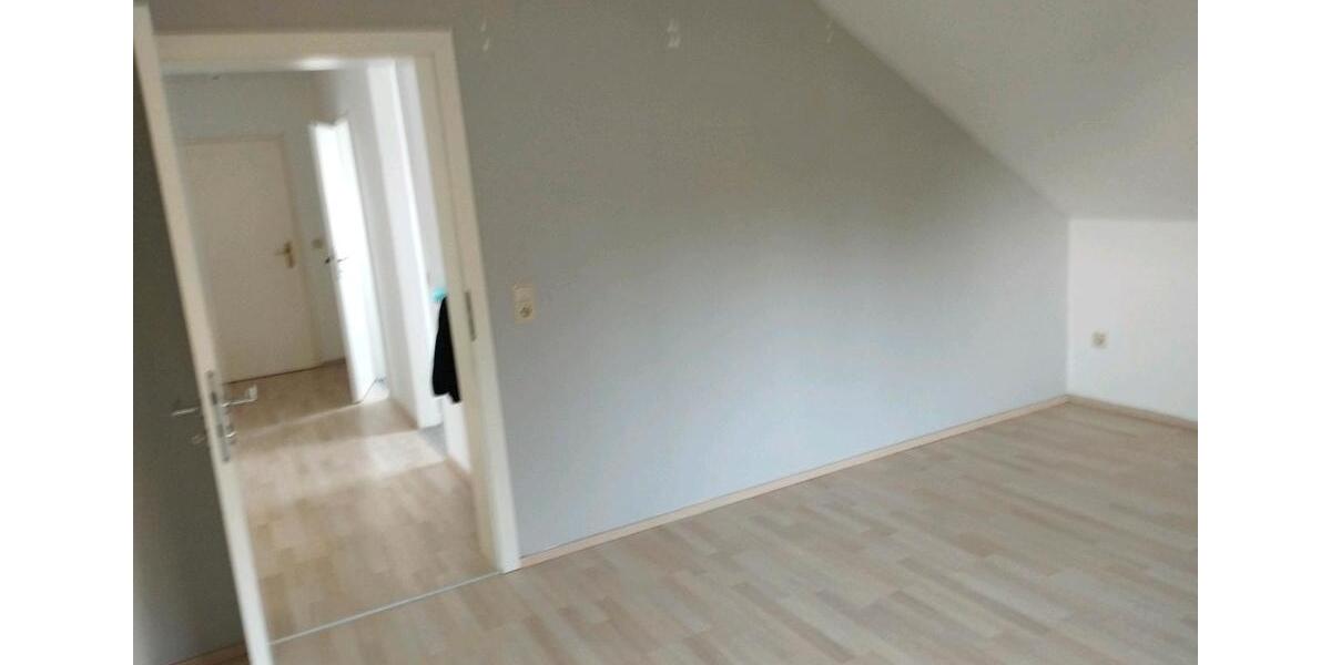 Dachgeschoßwohnung Rennerod - 2 Zimmer, 62 m&sup2;, 106.000&euro; | Angebot:27042555