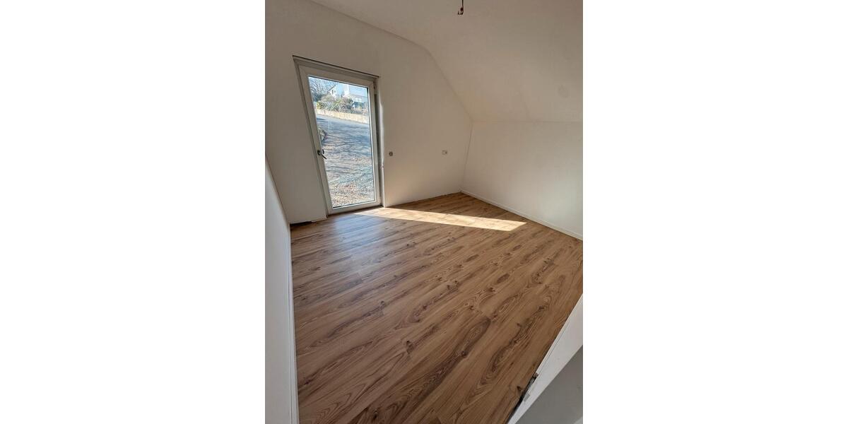 Einfamilienhaus Betzdorf - 6 Zimmer, 137 m&sup2;, 1.300&euro; | Angebot:26375452