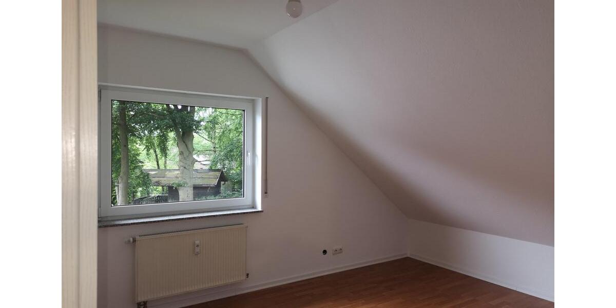 Dachgeschoßwohnung Betzdorf - 3 Zimmer, 79 m&sup2;, 750&euro; | Angebot:24921329