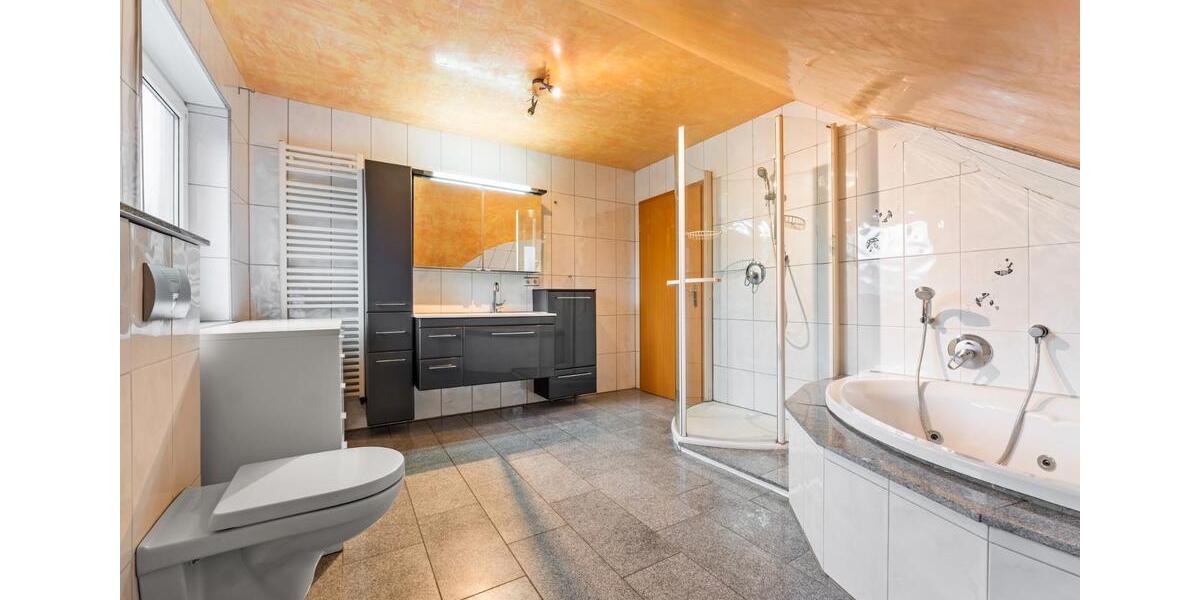 Einfamilienhaus Lennestadt - 8 Zimmer, 191 m&sup2;, 399.000&euro; | Angebot:27070759