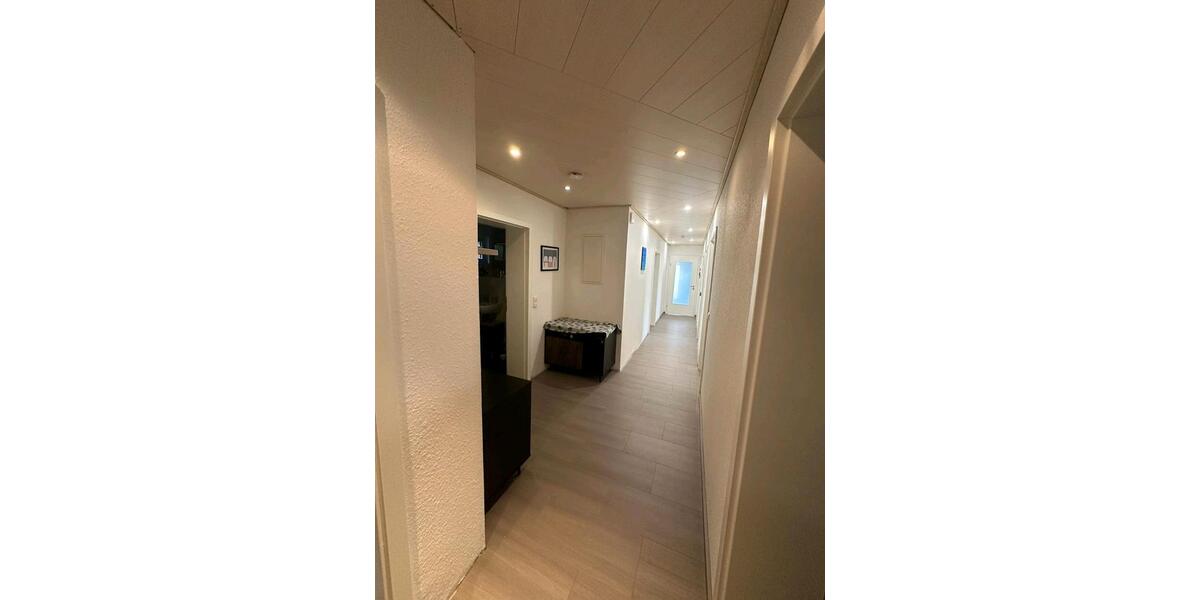 Erdgeschoßwohnung Kreuztal - 3 Zimmer, 80 m&sup2;, 800&euro; | Angebot:26048924