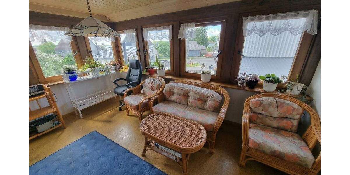 Einfamilienhaus Oberroßbach - 7 Zimmer, 135 m&sup2;, 120.000&euro; | Angebot:25685056