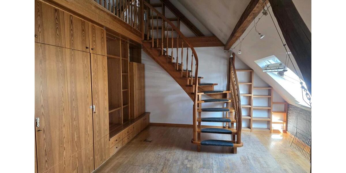 Dachgeschoßwohnung Herdorf - 4 Zimmer, 100 m&sup2;, 155.000&euro; | Angebot:26889413
