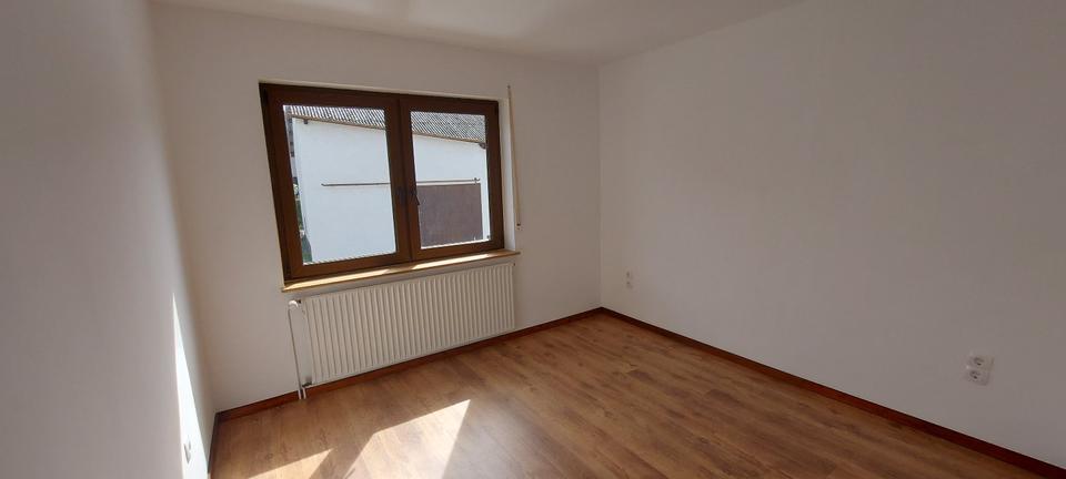 Etagenwohnung Malberg - 4 Zimmer, 89 m&sup2;, 710&euro; | Angebot:25971961