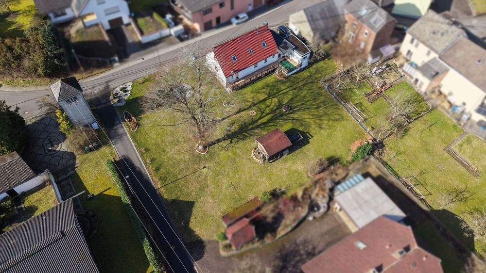 Einfamilienhaus Hachenburg VG - 5 Zimmer, 132 m&sup2;, 229.000&euro; | Angebot:25691833