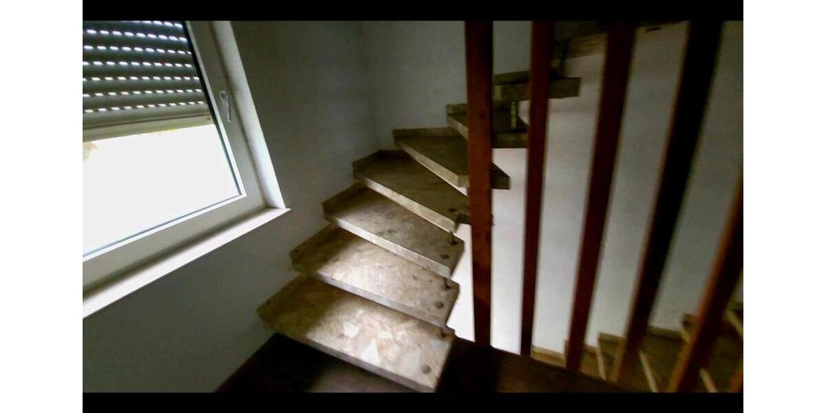 Mehrfamilienhaus, Wohnhaus Bad Laasphe - 13 Zimmer, 250 m&sup2;, 70.000&euro; | Angebot:26682934