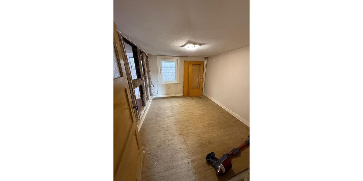 Reihenhaus Haiger - 5 Zimmer, 150 m&sup2;, 68.000&euro; | Angebot:26960074