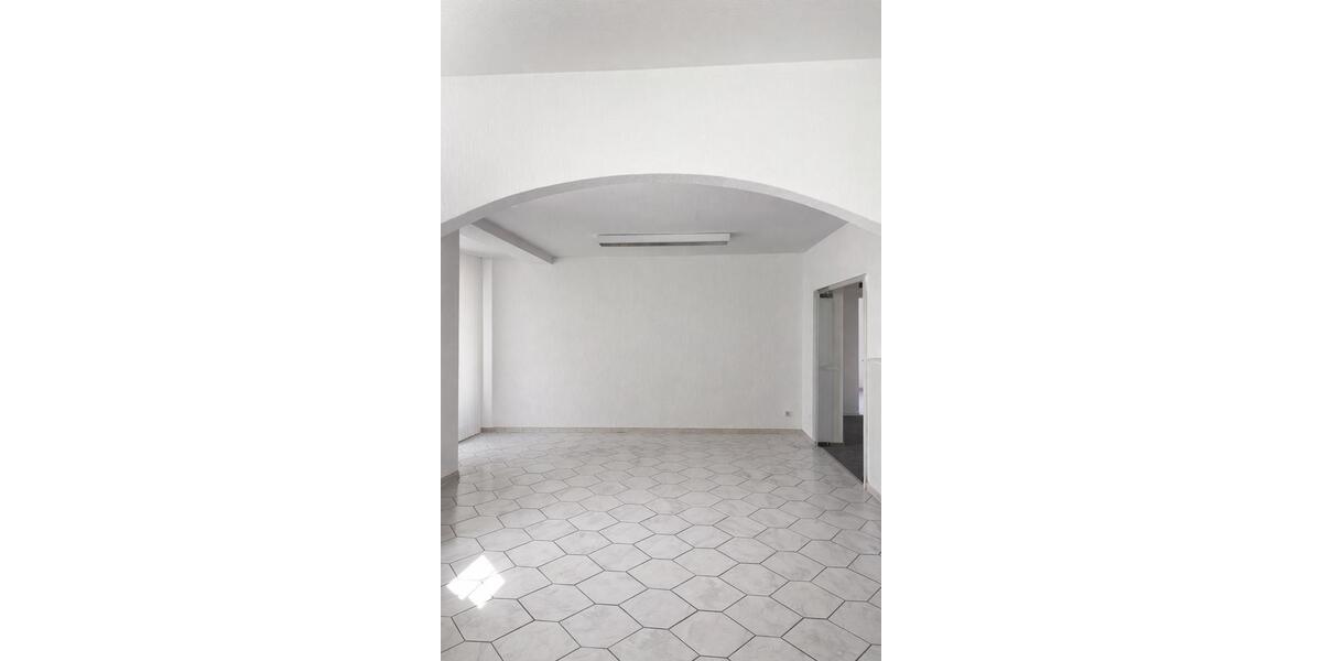 Erdgeschoßwohnung Wissen - 1 Zimmer, 97 m&sup2;, 700&euro; | Angebot:25994776