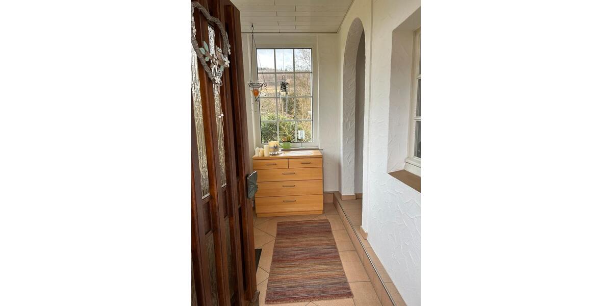 Etagenwohnung Kirchhundem - 4 Zimmer, 150 m&sup2;, 900&euro; | Angebot:25297098