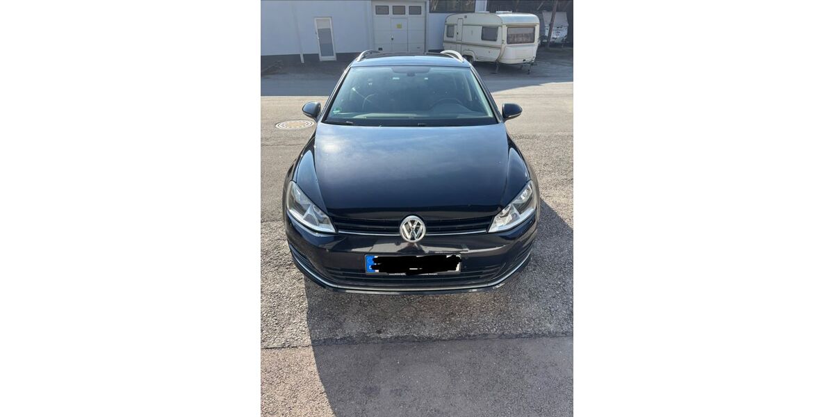 VW Golf 129.000 km 9.600 &euro; Lennestadt 57368
