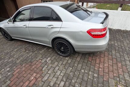 Mercedes-Benz E 220 231.000 km 6.500 &euro; Hattert 57644
