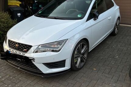 Seat Leon 137.000 km 14.199 &euro; Olpe 57462