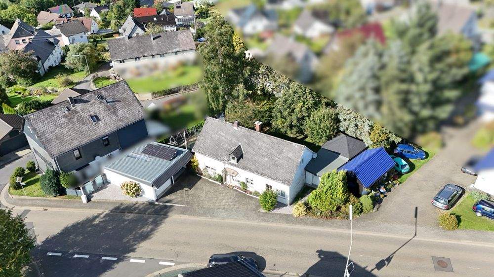 Einfamilienhaus Weitefeld - 5 Zimmer, 124 m&sup2;, 150.000&euro; | Angebot:25685049