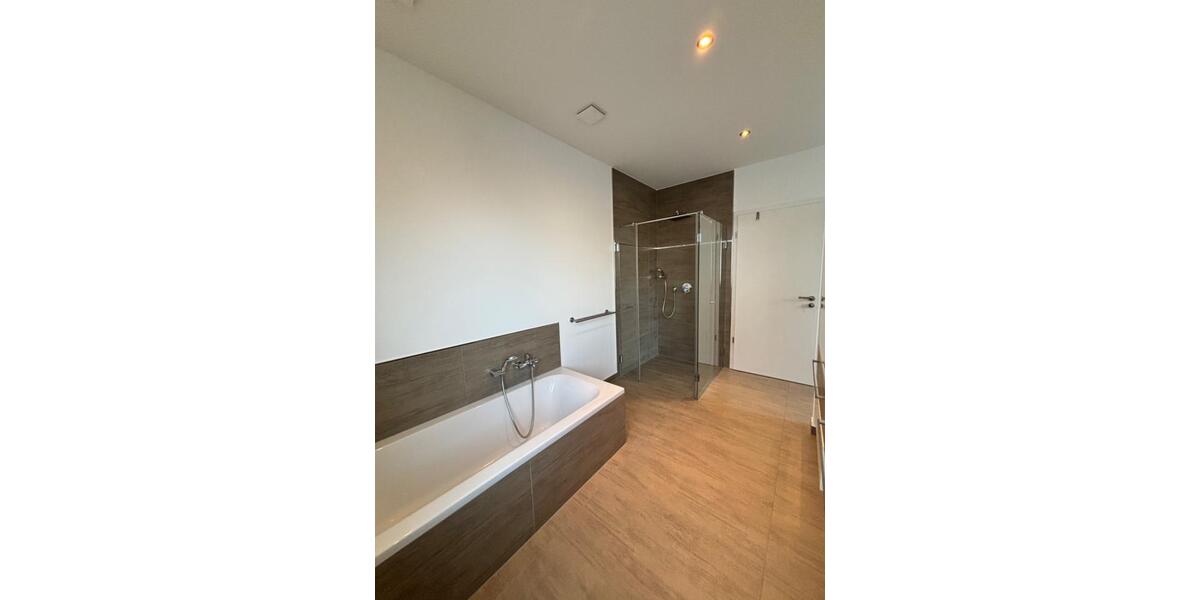 Terrassenwohnung Siegen Kaan-Marienborn - 4 Zimmer, 144 m&sup2;, 510.000&euro; | Angebot:23261304
