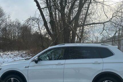 VW Tiguan Allspace 294.000 km 17.700 &euro; Kreuztal 57223