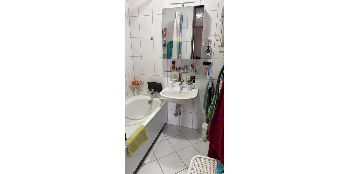 Etagenwohnung Siegen Kaan-Marienborn - 4 Zimmer, 87 m&sup2;, 175.000&euro; | Angebot:26049086