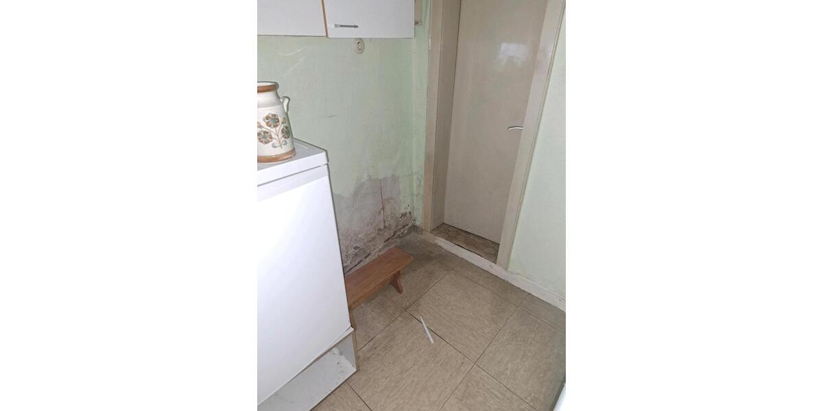 Einfamilienhaus Herborn - 13 Zimmer, 300 m&sup2;, 175.000&euro; | Angebot:25957476