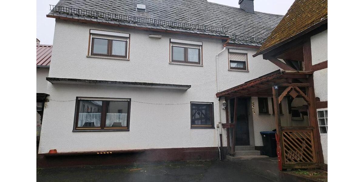Einfamilienhaus Herborn - 15 Zimmer, 350 m&sup2;, 155.000&euro; | Angebot:27006077