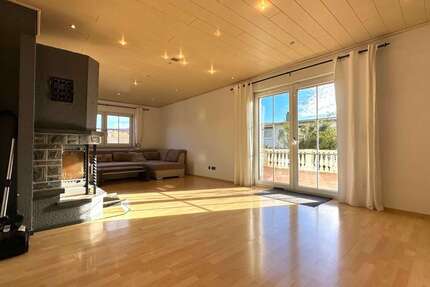 Haus Kirchen (Sieg) - 5 Zimmer, 230 m&sup2;, 510.000&euro; | Angebot:23925657