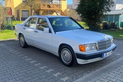 Mercedes-Benz 190 65.500 km 12.900 &euro; Herborn 35745