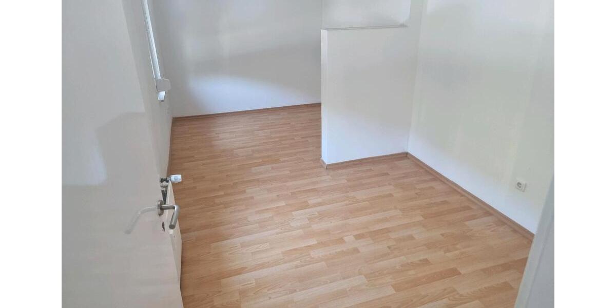 Etagenwohnung Siegen Eiserfeld - 2 Zimmer, 65 m&sup2;, 790&euro; | Angebot:25046401