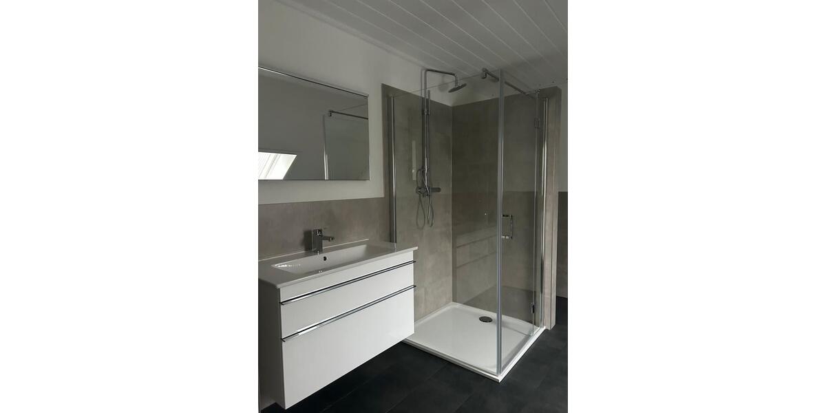 Dachgeschoßwohnung Morsbach - 3 Zimmer, 95 m&sup2;, 700&euro; | Angebot:25858710