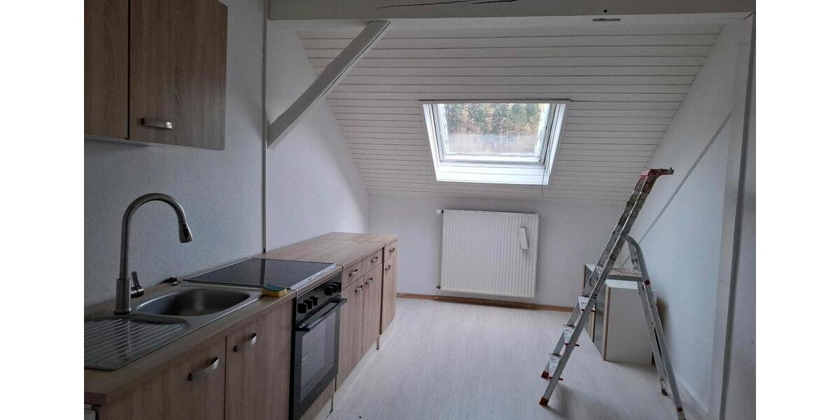 Dachgeschoßwohnung Lennestadt - 2 Zimmer, 74 m&sup2;, 490&euro; | Angebot:25591753