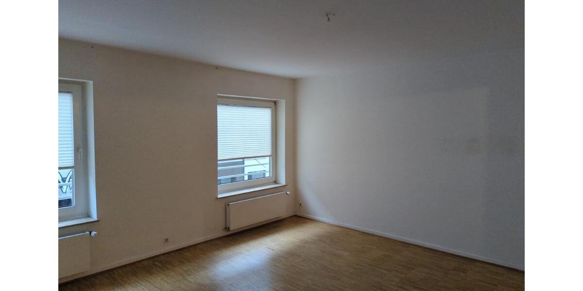 Etagenwohnung Siegen - 3 Zimmer, 80 m&sup2;, 840&euro; | Angebot:24703871