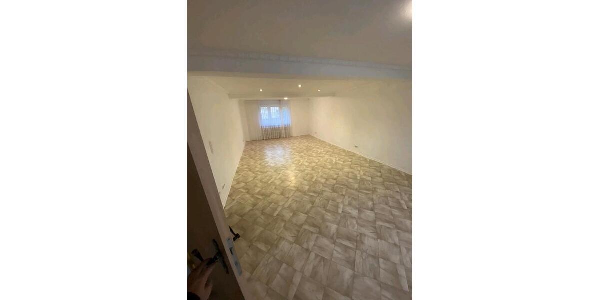 Einfamilienhaus Driedorf - 6 Zimmer, 140 m&sup2;, 1.250&euro; | Angebot:25947841