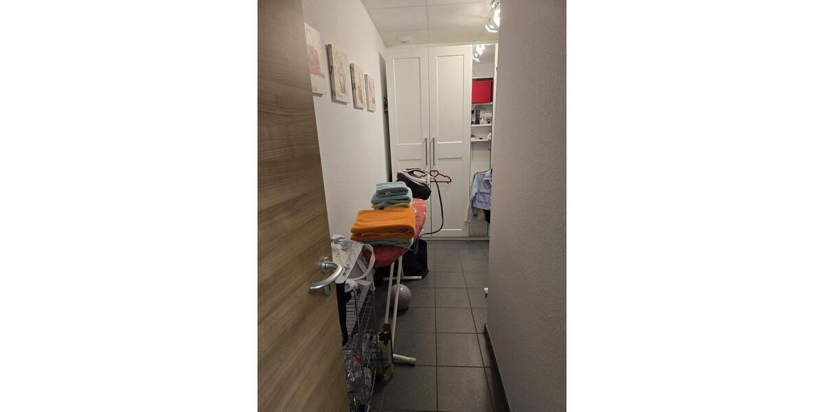 Etagenwohnung Siegen Dillnhütten - 2 Zimmer, 90 m&sup2;, 1.050&euro; | Angebot:25989235