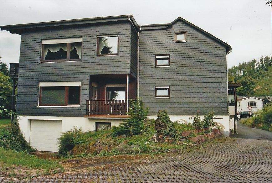 Mehrfamilienhaus, Wohnhaus Dietzhölztal Ewersbach - 7 Zimmer, 215 m&sup2;, 189.000&euro; | Angebot:25689865