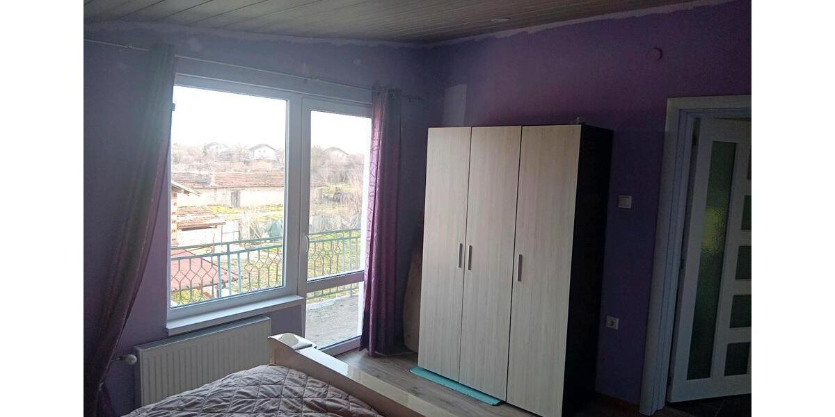 Einfamilienhaus Hamm (Sieg) - 4 Zimmer, 142 m&sup2;, 145.000&euro; | Angebot:25975746