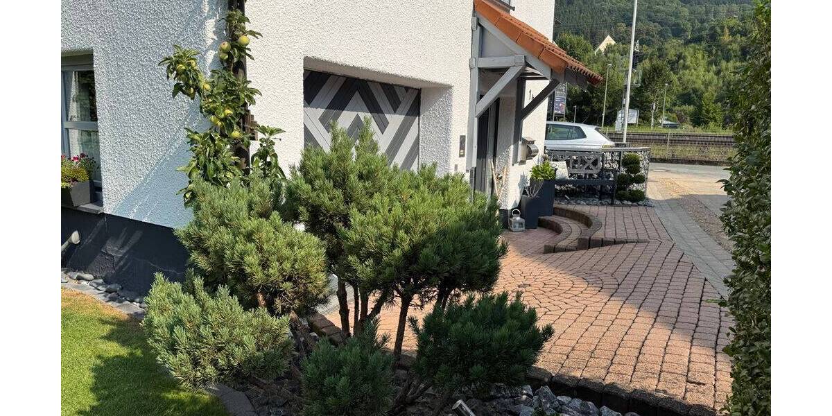 Mehrfamilienhaus, Wohnhaus Lennestadt Meggen - 9 Zimmer, 244 m&sup2;, 395.000&euro; | Angebot:25771706