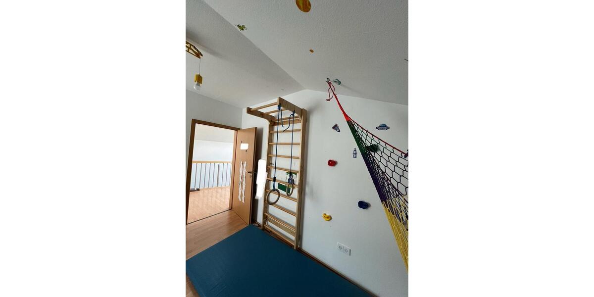 Einfamilienhaus Malberg - 5 Zimmer, 150 m&sup2;, 1.350&euro; | Angebot:25621459