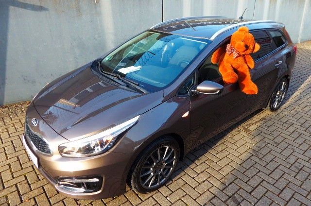 Kia ceed Sportswagon 50.700 km 11.217 &euro; Kreuztal-Krombach 57223