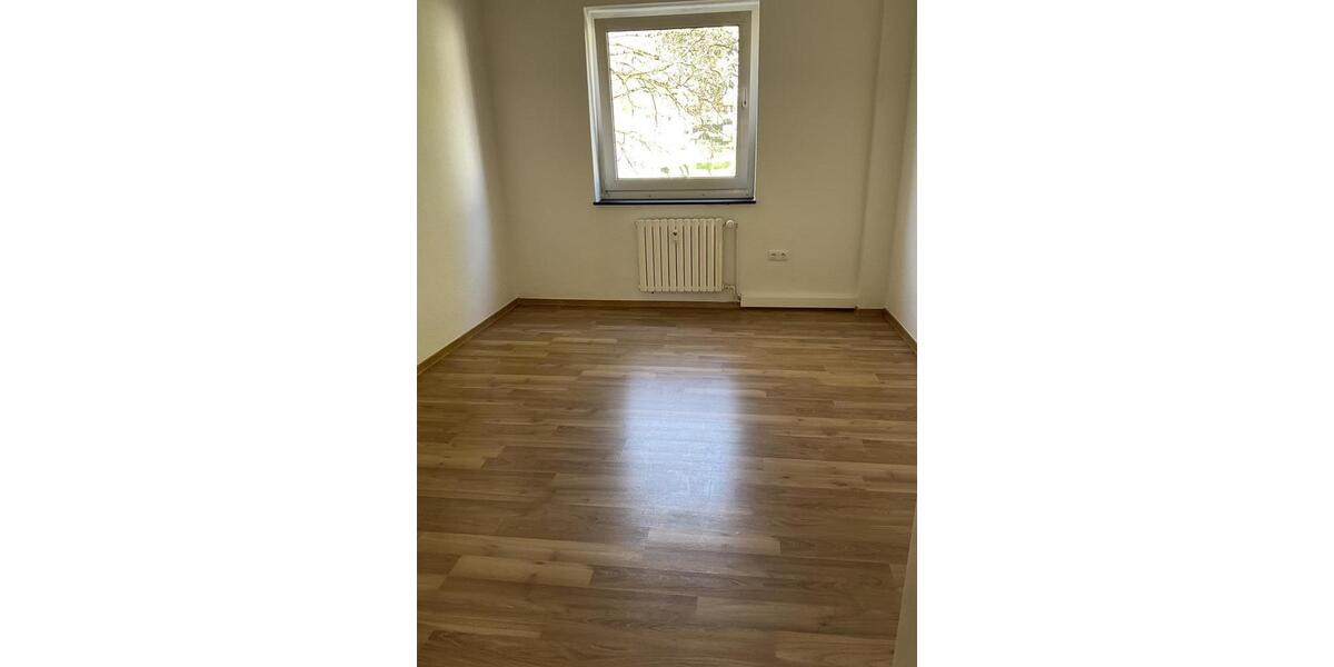 Etagenwohnung Siegen Dillnhütten - 3 Zimmer, 67 m&sup2;, 429&euro; | Angebot:26264794