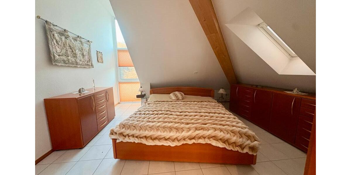 Dachgeschoßwohnung Bad Marienberg (Westerwald) - 3 Zimmer, 122 m&sup2;, 299.000&euro; | Angebot:25394308