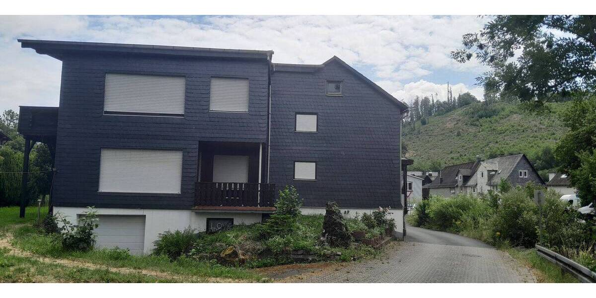 Mehrfamilienhaus, Wohnhaus Dietzhölztal Ewersbach - 7 Zimmer, 215 m&sup2;, 189.000&euro; | Angebot:25689865