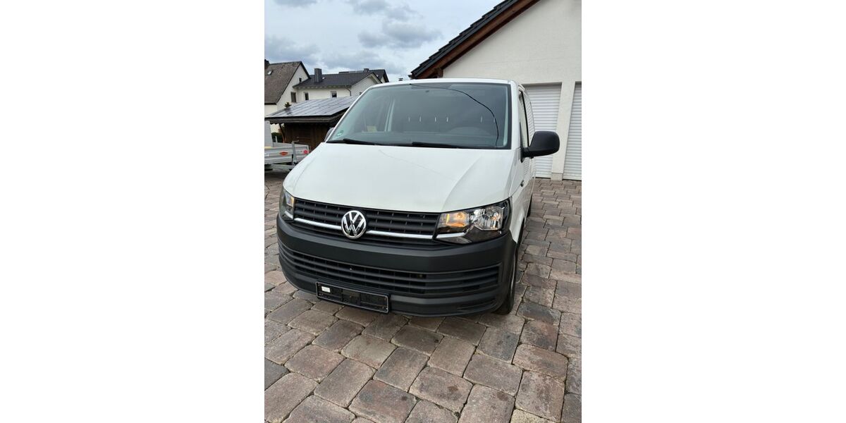 VW T6 Transporter 135.000 km 12.700 &euro; Lennestadt 57368
