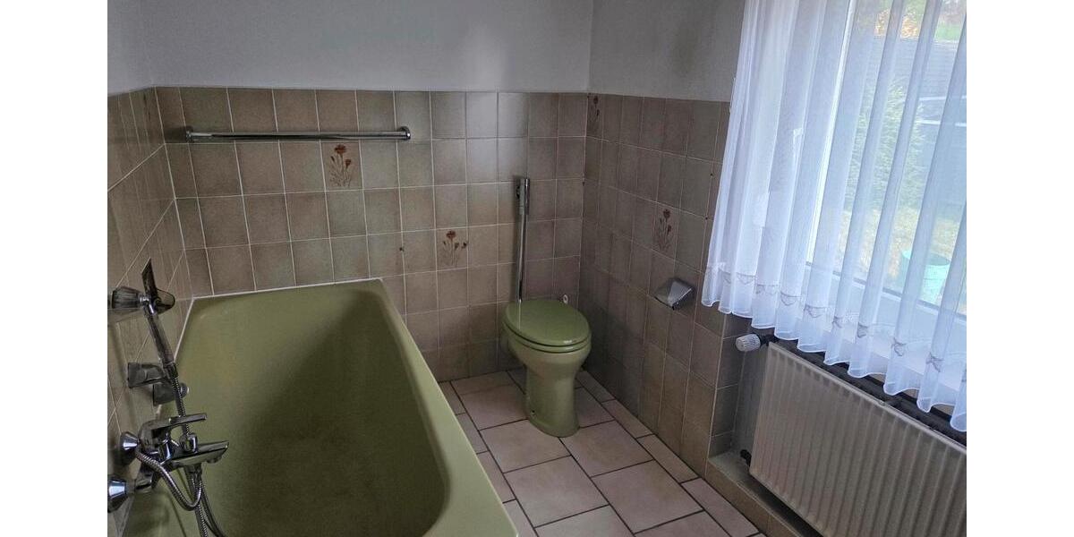 Einfamilienhaus Wilnsdorf - 9 Zimmer, 205 m&sup2;, 159.000&euro; | Angebot:26962353