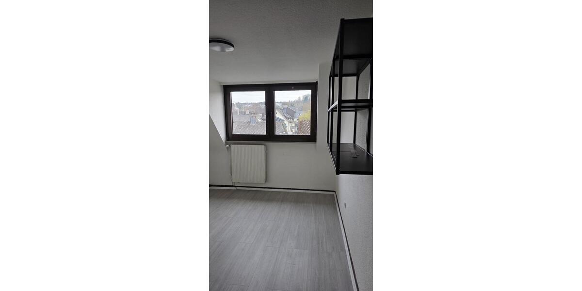 Etagenwohnung Siegen - 4 Zimmer, 85 m&sup2;, 920&euro; | Angebot:25874330